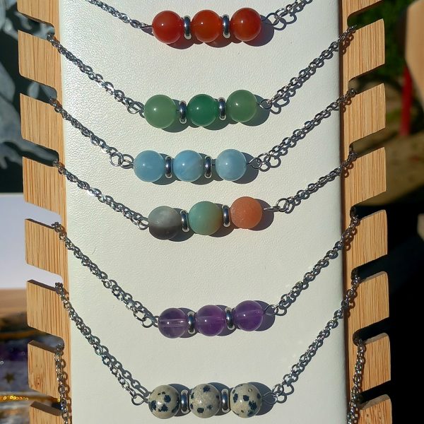 COLLIER EN PIERRE NATURELLE SUR CHAINE INOX DOREE