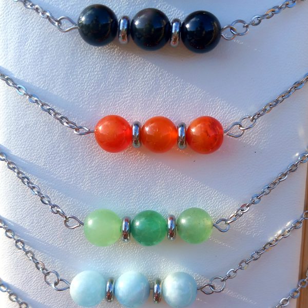 COLLIER EN PIERRE NATURELLE SUR CHAINE INOX ARGENT