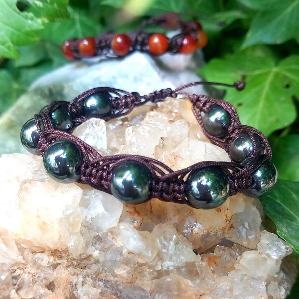 bracelet-macramé-pierre-naturelle en hématite