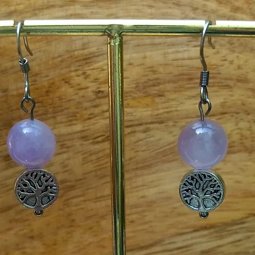 boucles d'oreille en améthyste avec un arbre de vie