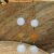 Boucles d’oreilles en quartz rose avec soleil doré – fait main