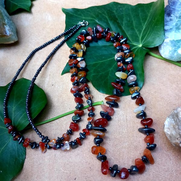 collier en pierre naturelle en cornaline et hématite