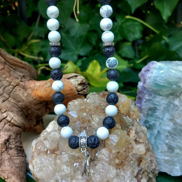 collier mala en pierre naturelle pierre de lave et howlite