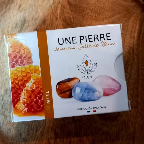 savon miel 140 g avec une pierre naturelle